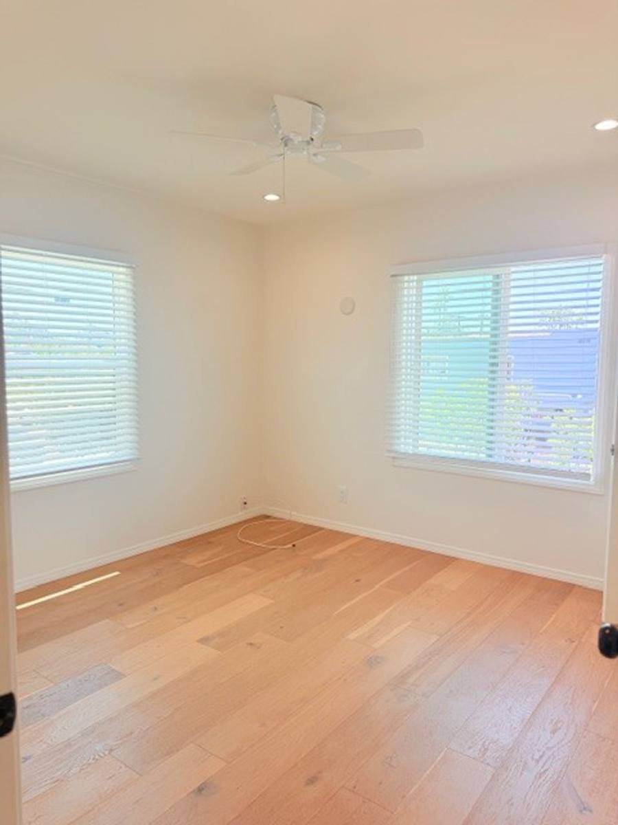 Apartment for rent at 4135 W 22nd Place, Los Angeles, CA 90018