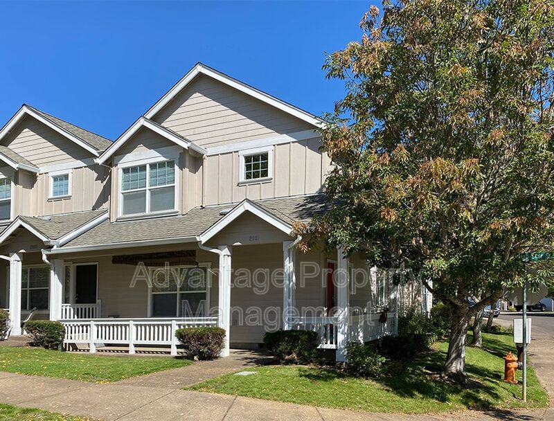 Townhouse for rent at 2991 NW Shooting Star Dr, Corvallis, OR 97330