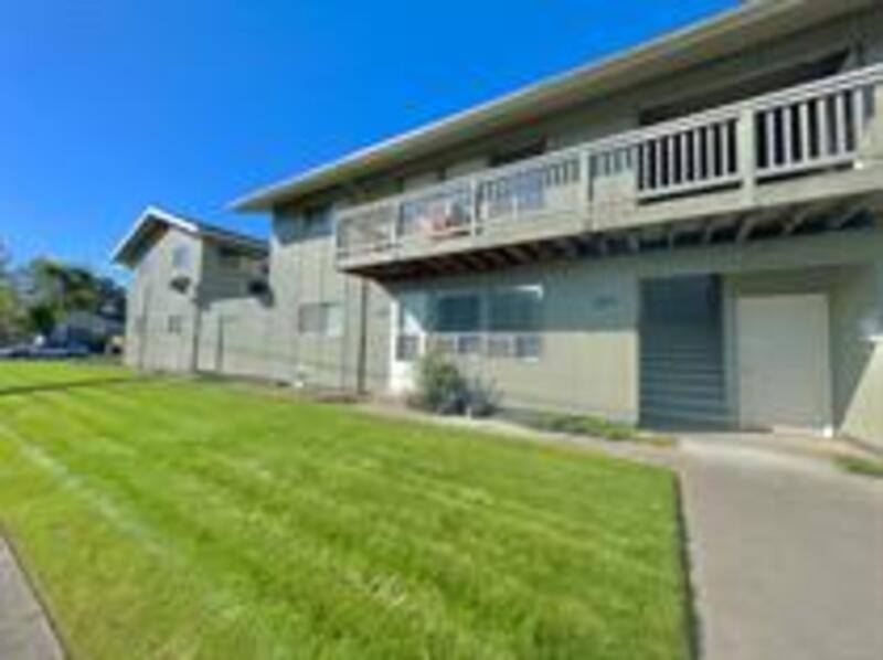 Apartment for rent at 217 NW 7th St, Redmond, OR 97756