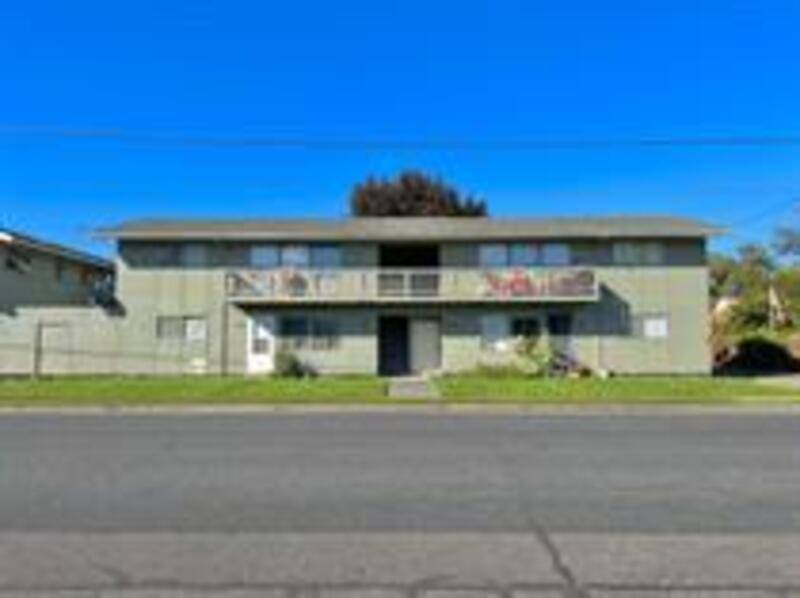 Apartment for rent at 217 NW 7th St, Redmond, OR 97756