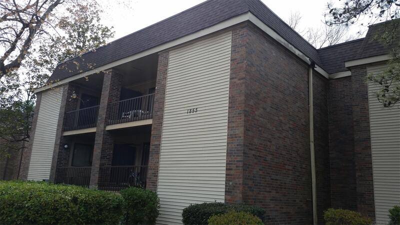 Condo for rent at 1855 W Poplar Woods Circle #206, Germantown, TN 38138