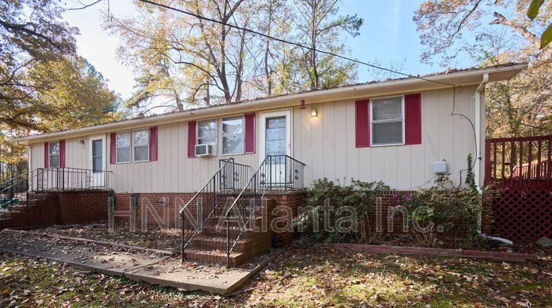 Apartment for rent at 2555 Lloyd Rd, Decatur, GA 30032