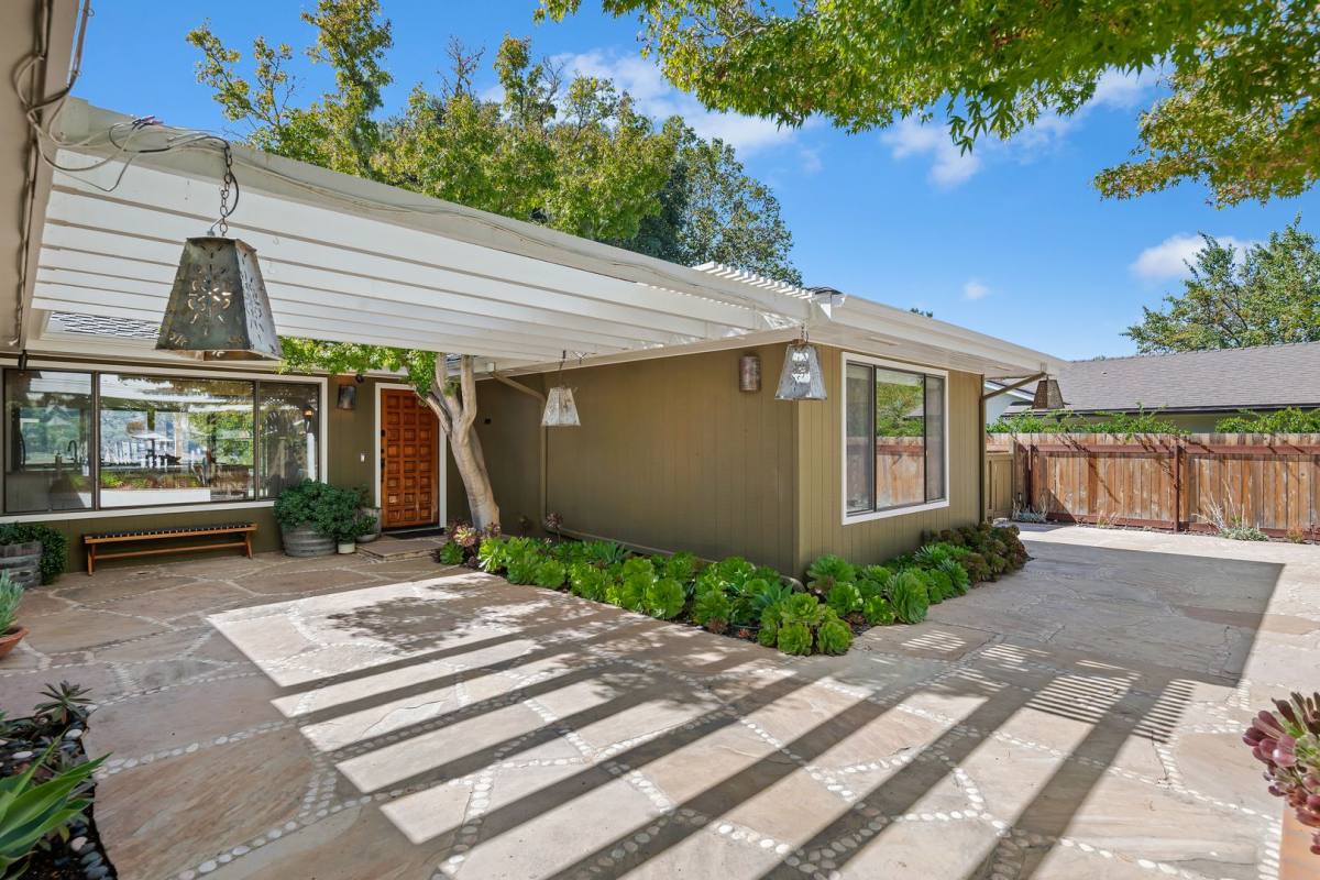 House for rent at 137 3rd St, Solvang, CA 93463