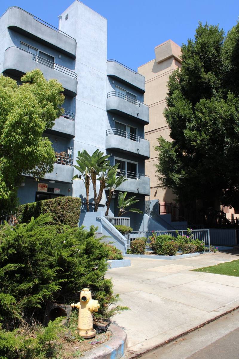 Apartment for rent at 833 S Berendo St, Los Angeles, CA 90005