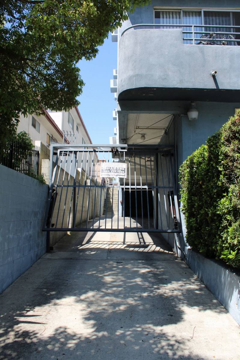 Apartment for rent at 833 S Berendo St, Los Angeles, CA 90005