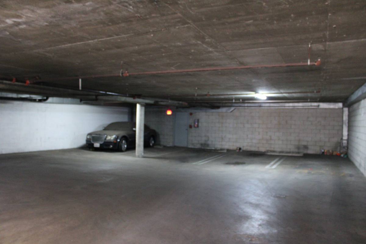 Apartment for rent at 833 S Berendo St, Los Angeles, CA 90005