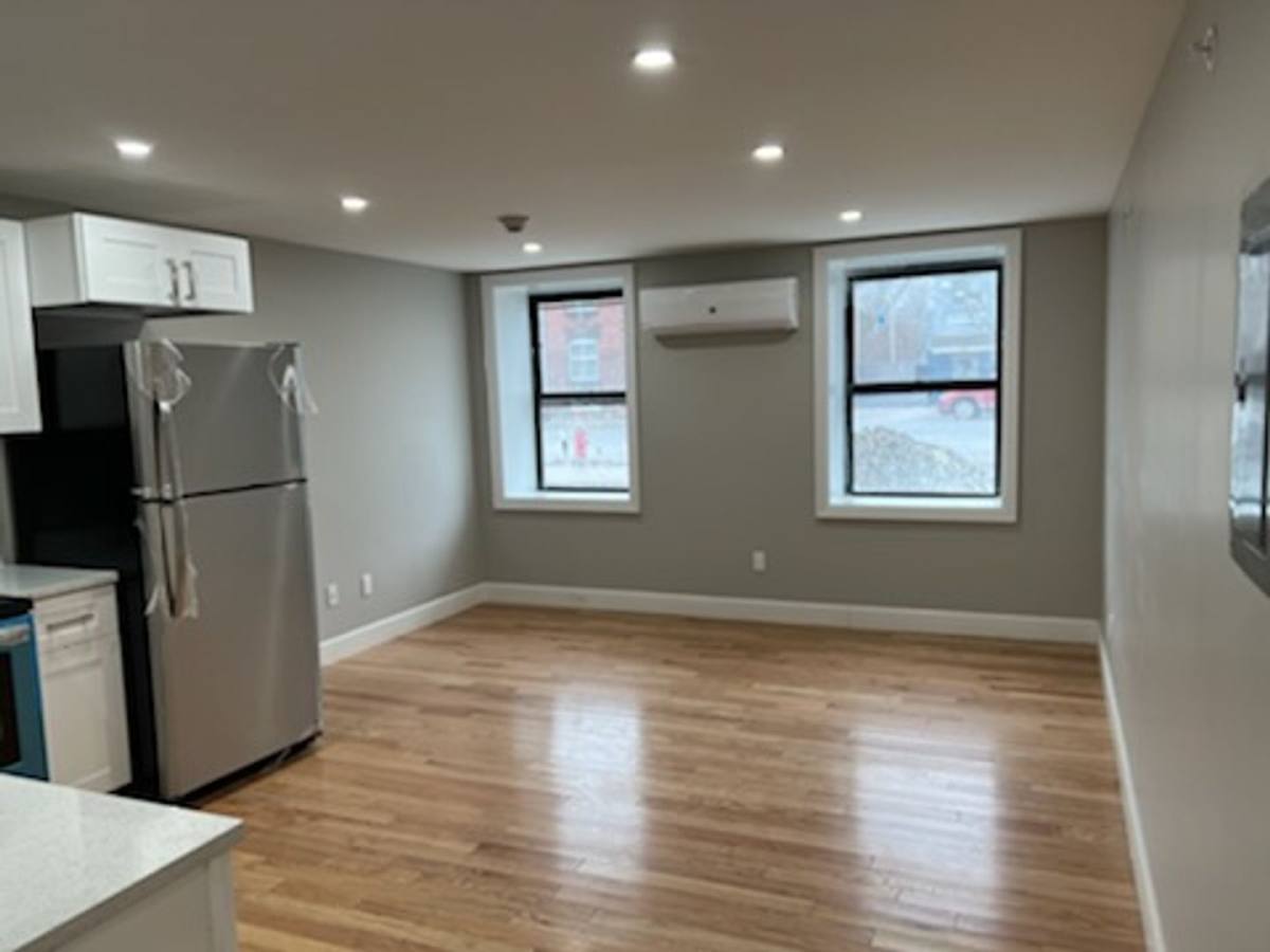 Apartment for rent at 525 Clinton Ave, Albany, NY 12206