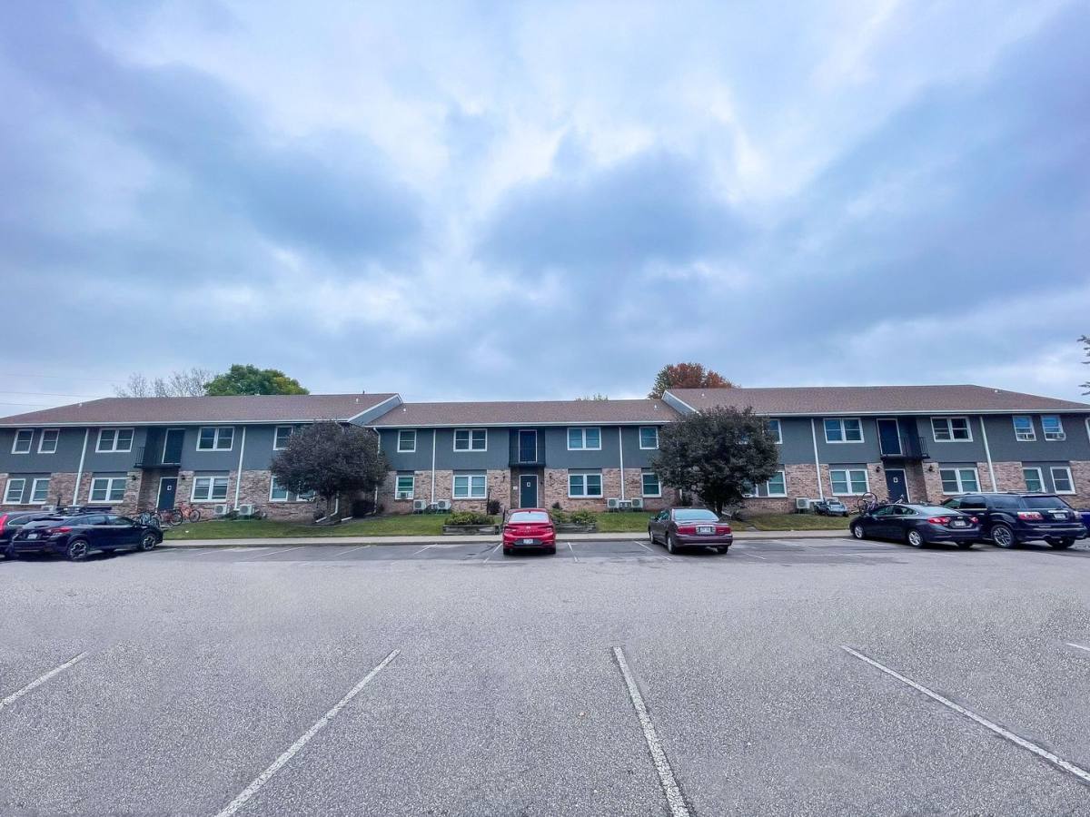 Apartment for rent at 1011 State St, River Falls, WI 54022
