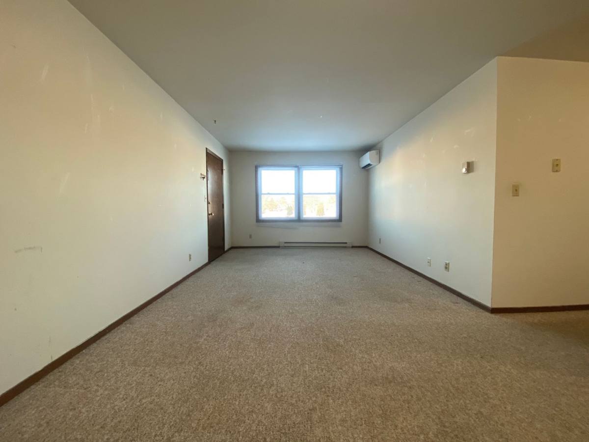 Apartment for rent at 1011 State St, River Falls, WI 54022