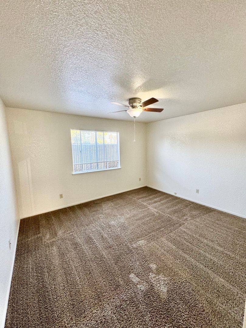 Apartment for rent at 1136 W 1st St, Chico, CA 95928