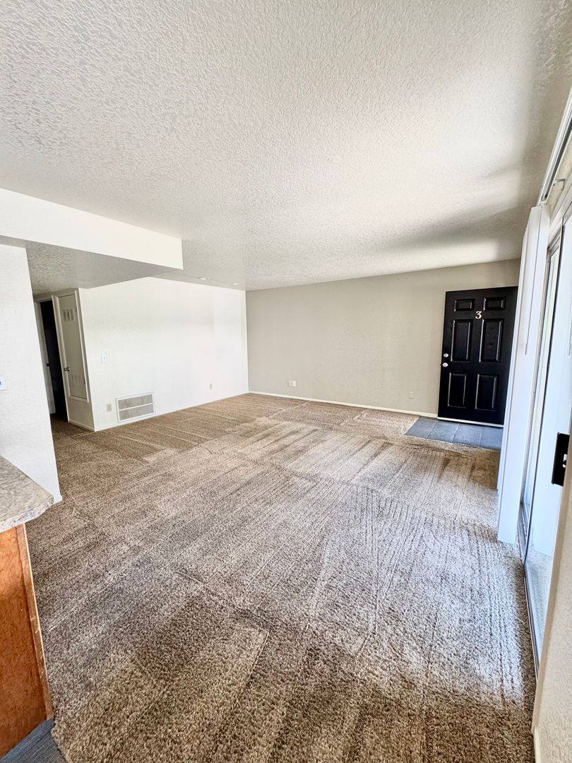 Apartment for rent at 1136 W 1st St, Chico, CA 95928