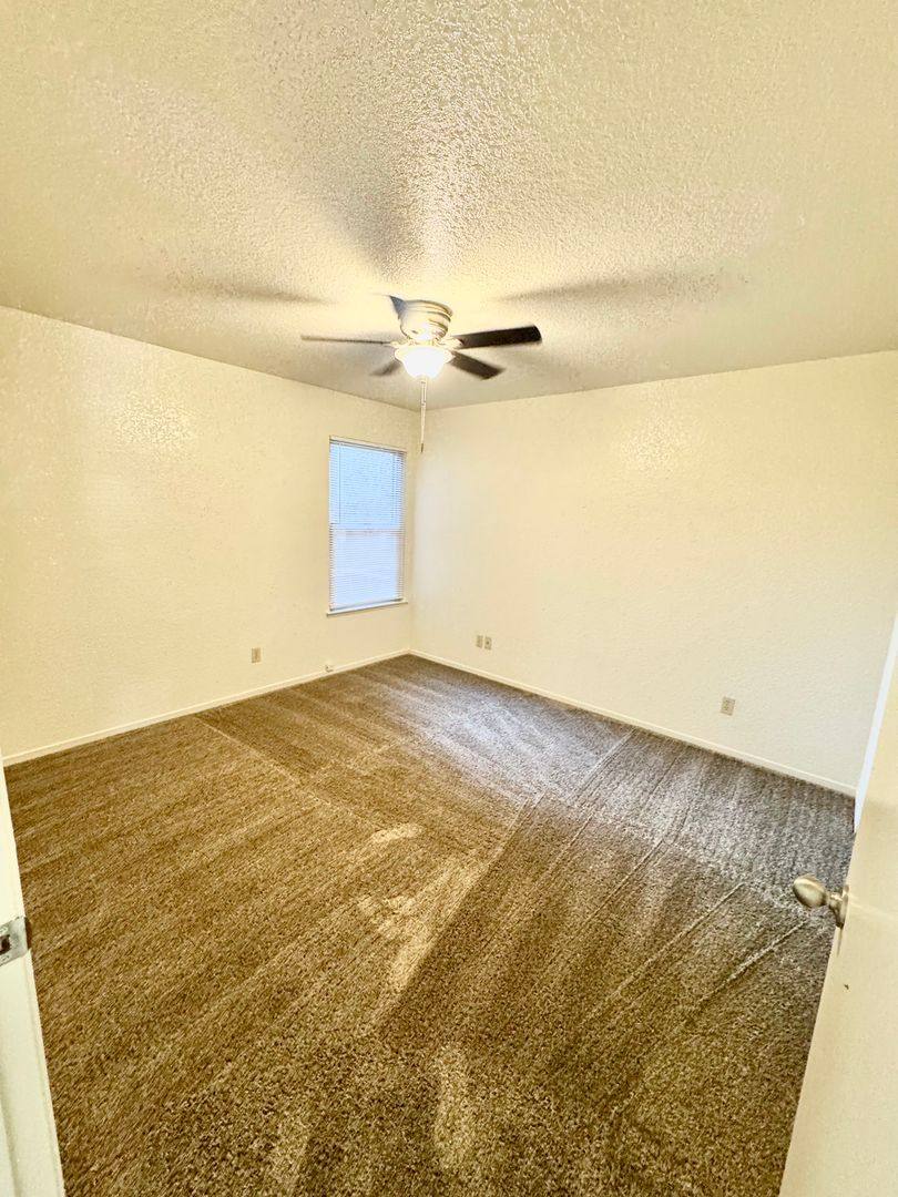 Apartment for rent at 1136 W 1st St, Chico, CA 95928