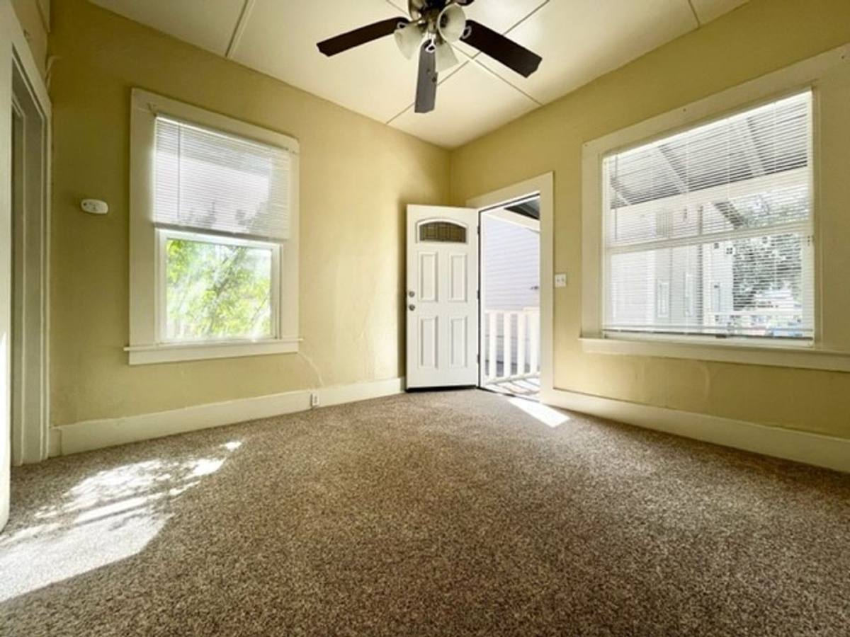 Apartment for rent at 631 W 5th St, Chico, CA 95928