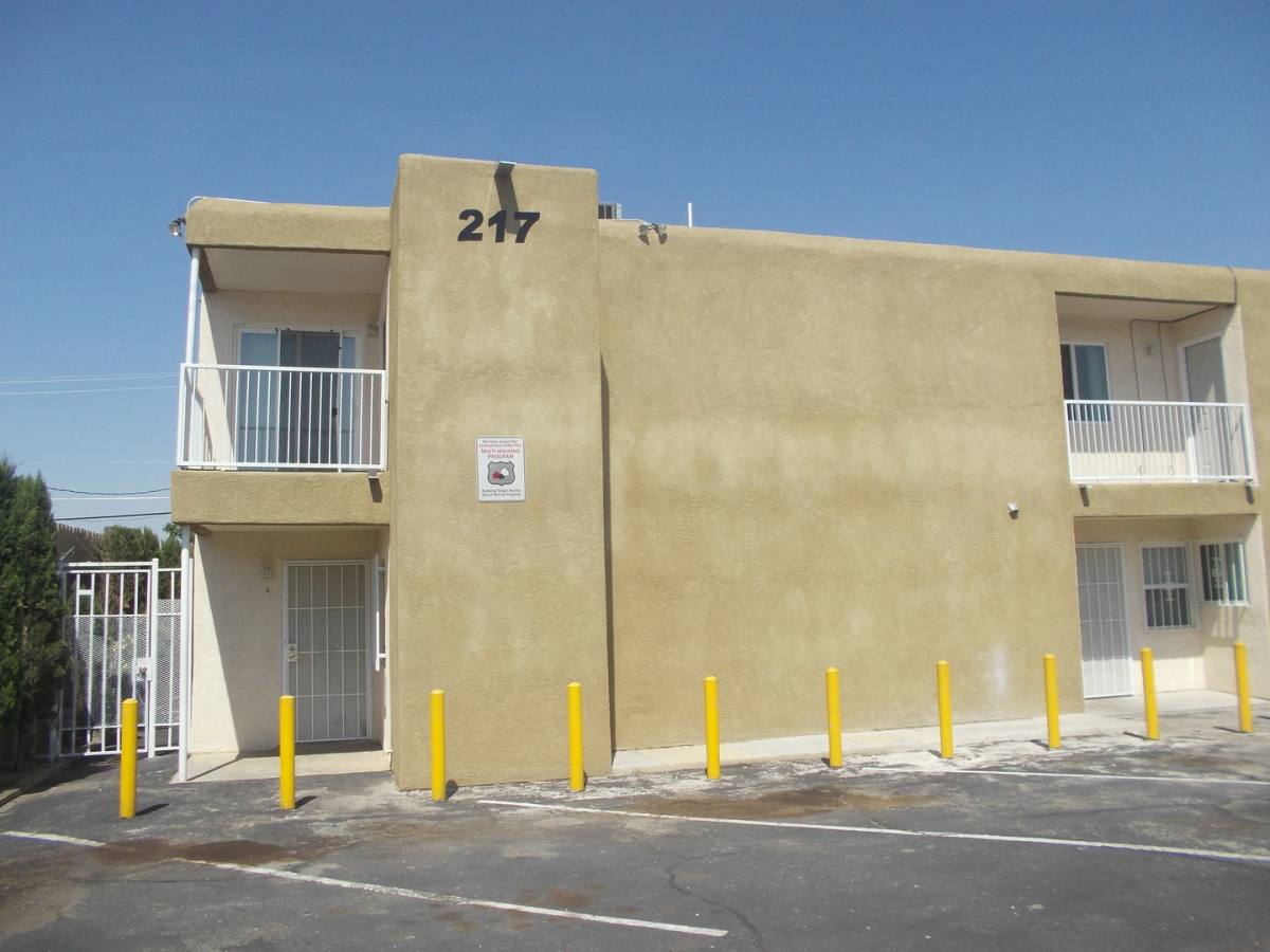 Apartment for rent at 217 & 225 Pennsylvania St NE, Albuquerque, NM 87108