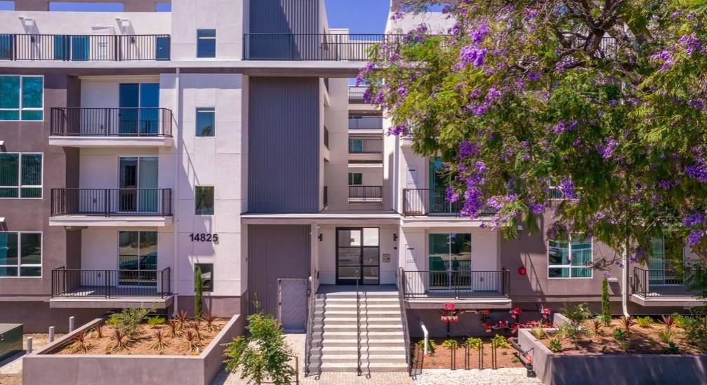 Apartment for rent at 14825 Delano St #305, Van Nuys, CA 91411