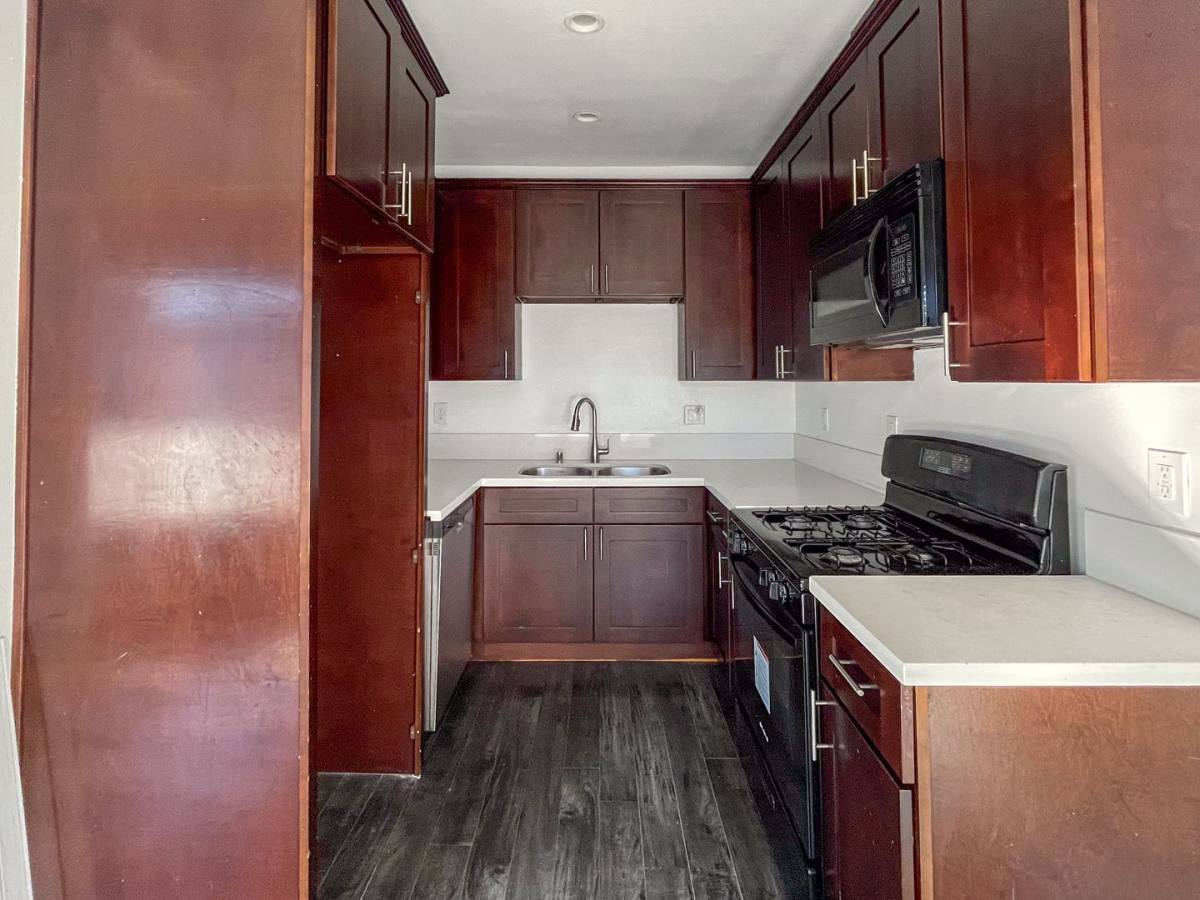 Apartment for rent at 14715 Chadron Ave, Gardena, CA 90249