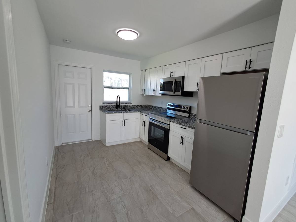 Apartment for rent at 1042-1056 Old Bridge Rd, North Fort Myers, FL 33917