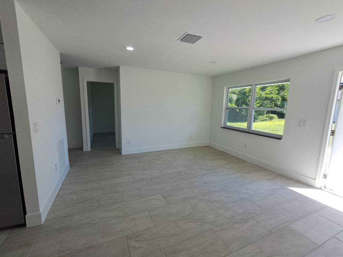 Apartment for rent at 1042-1056 Old Bridge Rd, North Fort Myers, FL 33917