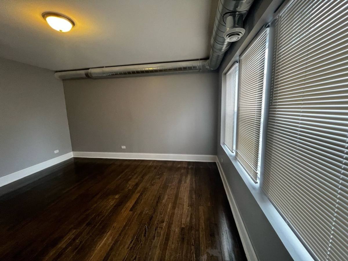 Apartment for rent at 7515 S Yale Ave #2E, Chicago, IL 60621