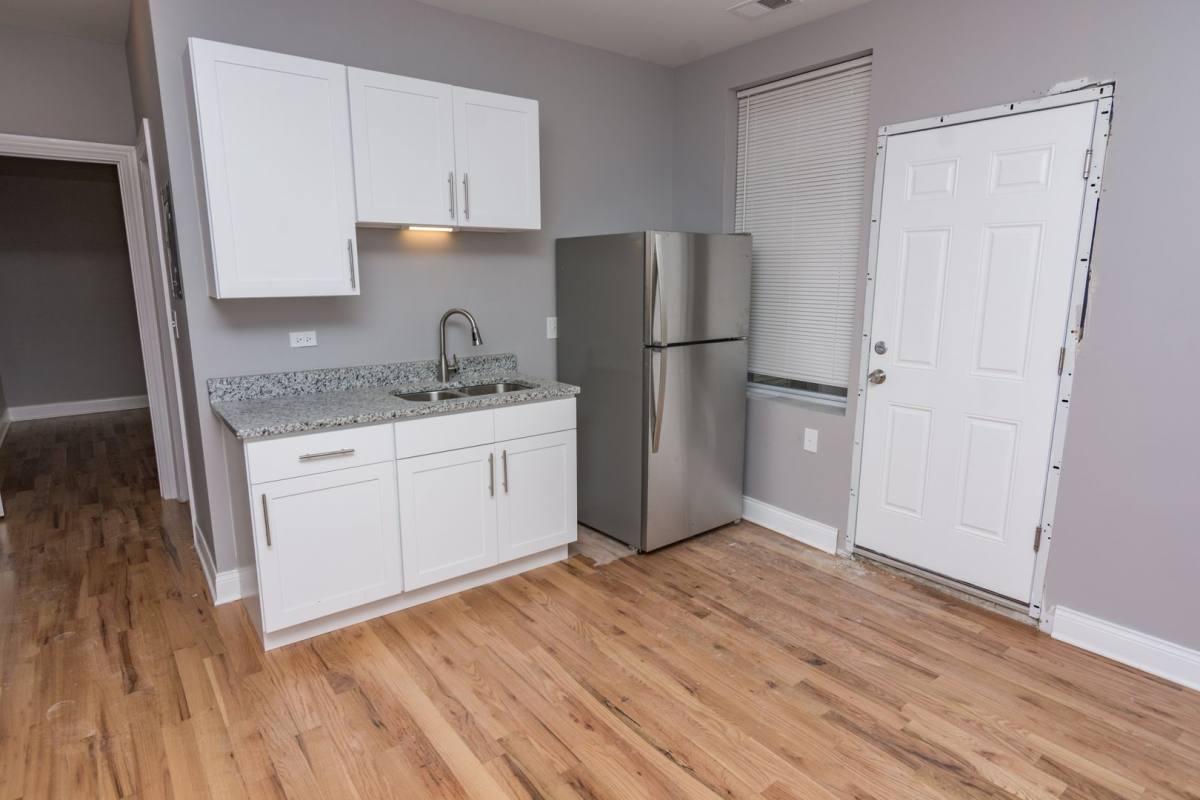 Apartment for rent at 848 W 61st St #3, Chicago, IL 60621