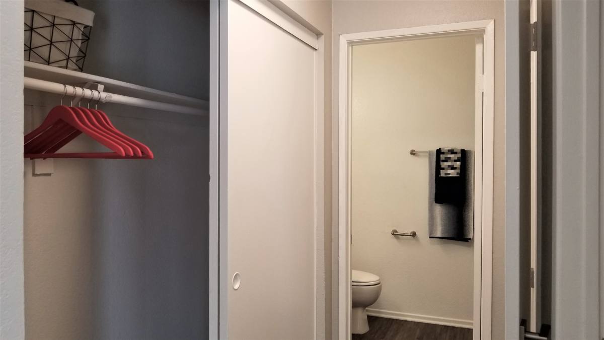 Apartment for rent at 13947 Paramount Blvd, Paramount, CA 90723