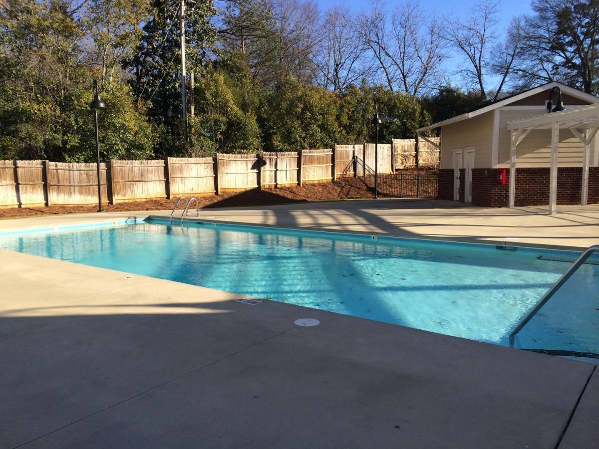 Apartment for rent at 1000 E Woodlawn Rd #416, Charlotte, NC 28209