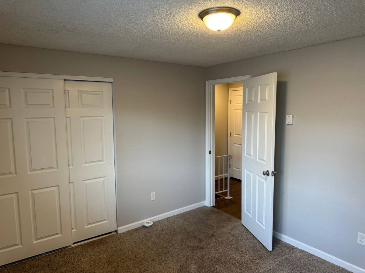 Townhouse for rent at 1896 NE Highway 99W, McMinnville, OR 97128