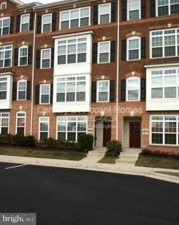 Townhouse for rent at 22824 Ferncrest Terrace, Ashburn, VA 20148