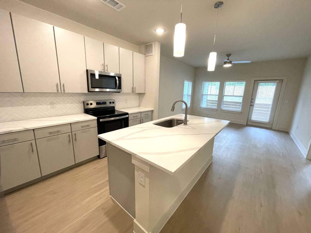 Apartment for rent at 1350 W Taylor St #3112, Sherman, TX 75092