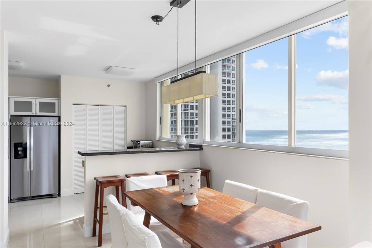 Apartment for rent at 6422 Collins Ave, Miami Beach, FL 33141