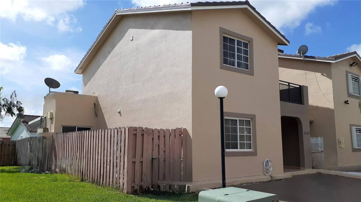 House for rent at 7640 NW 182nd Terrace #108, Hialeah, FL 33015