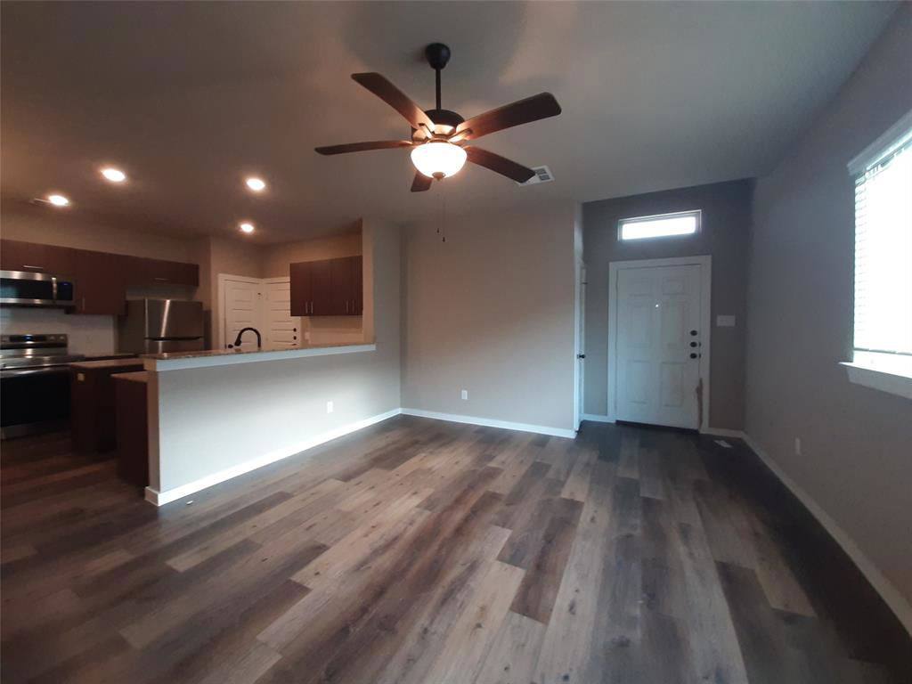 Apartment for rent at 9733 Grosbeak Lane, Magnolia, TX 77354