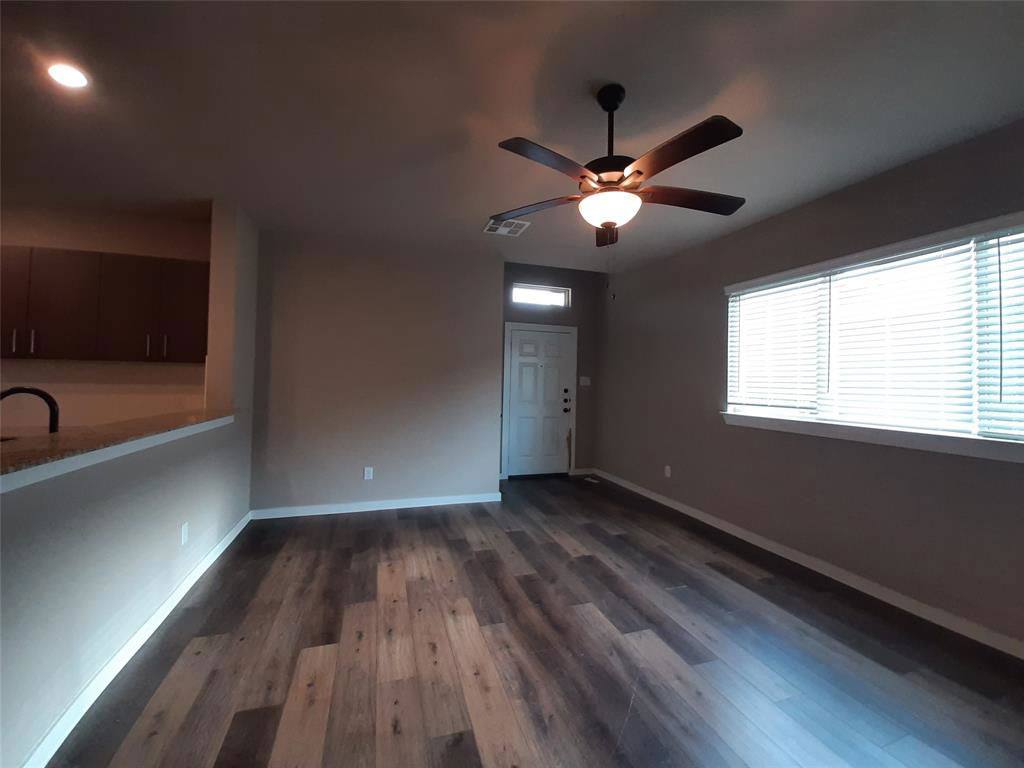 Apartment for rent at 9733 Grosbeak Lane, Magnolia, TX 77354