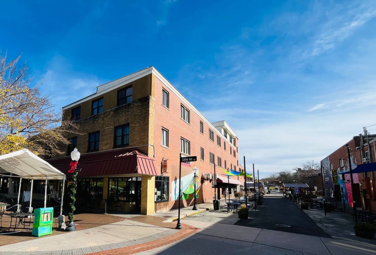 151 College Ave, Blacksburg, VA 24060 - Apartment For Rent