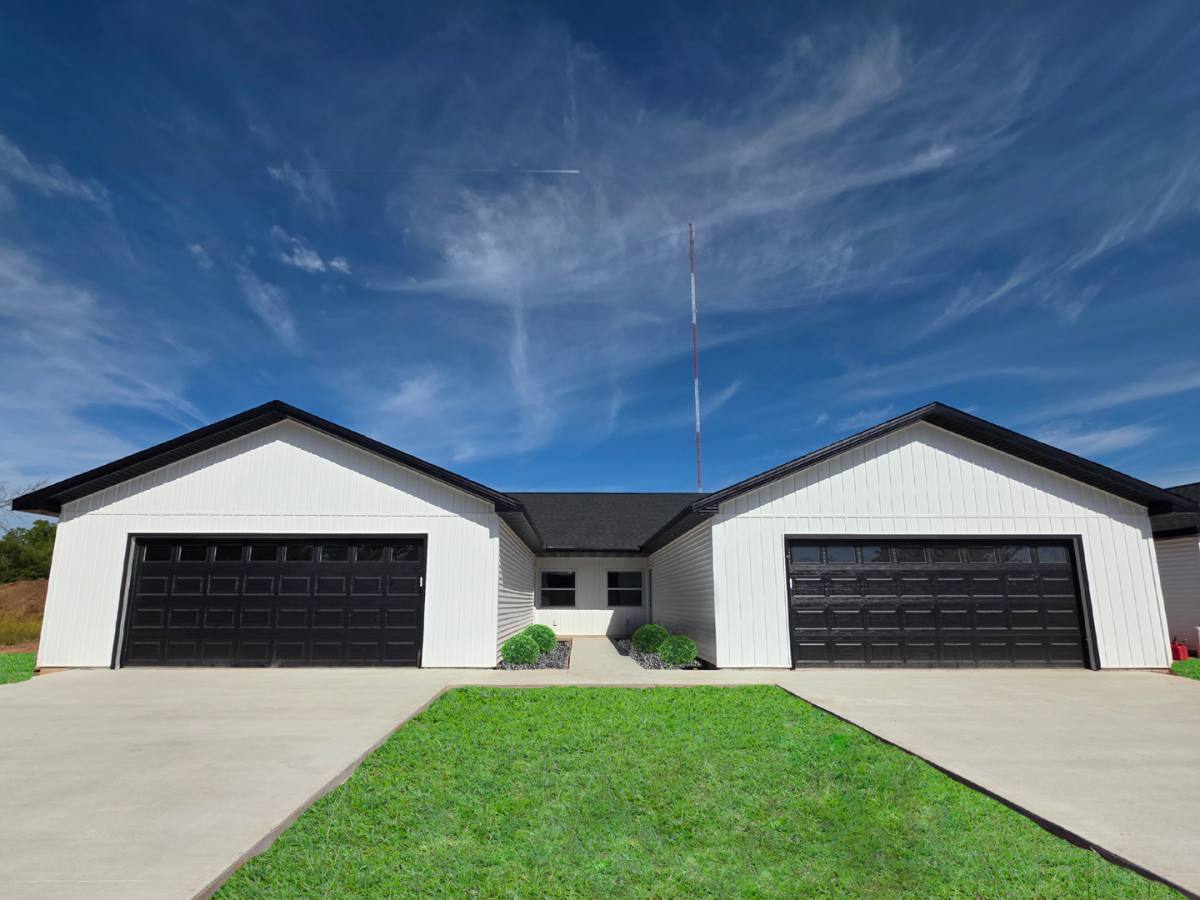 Apartment for rent at 1677-1679 Amy St, Green Bay, WI 54302