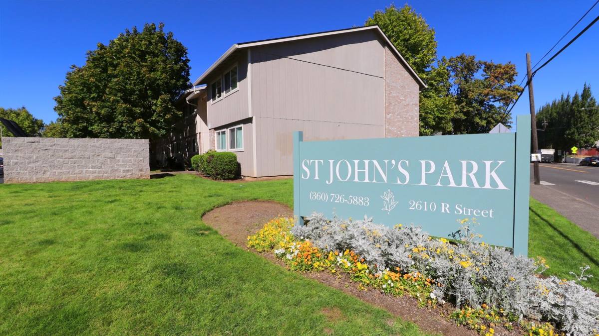 Apartment for rent at 2610 R St, Vancouver, WA 98663