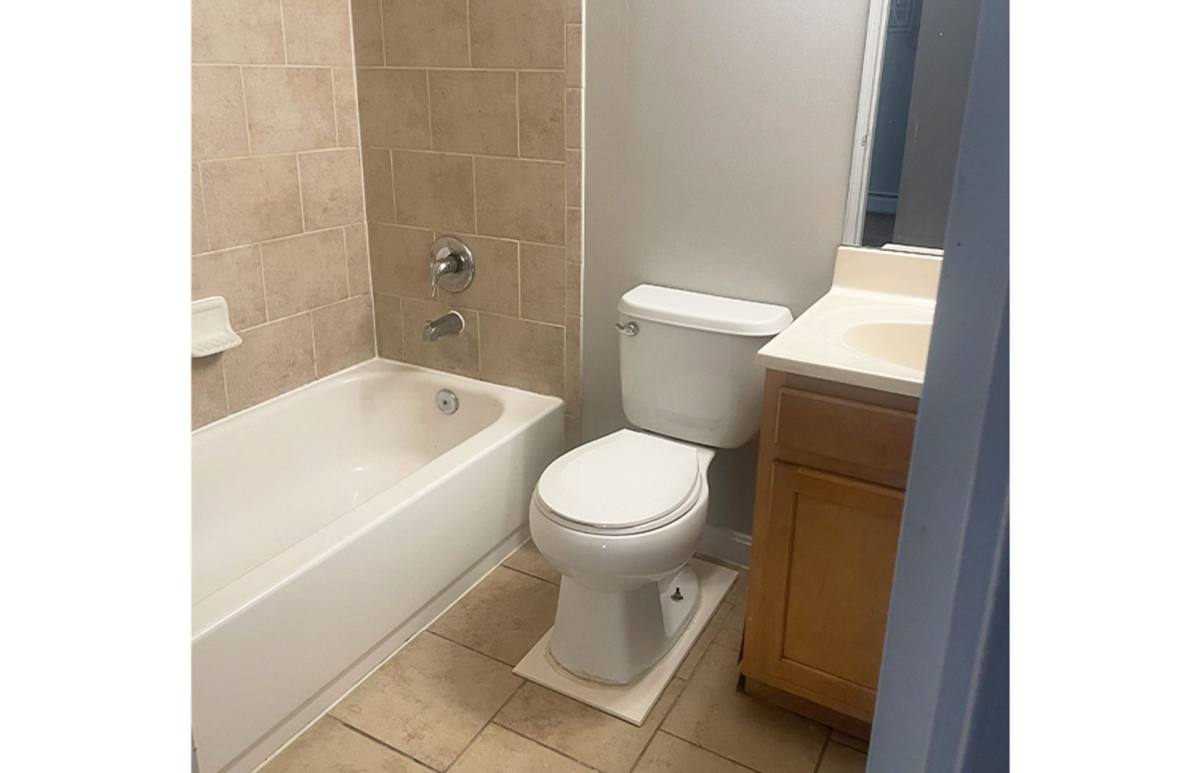 Apartment for rent at 550 Lowell Ave, Cincinnati, OH 45220