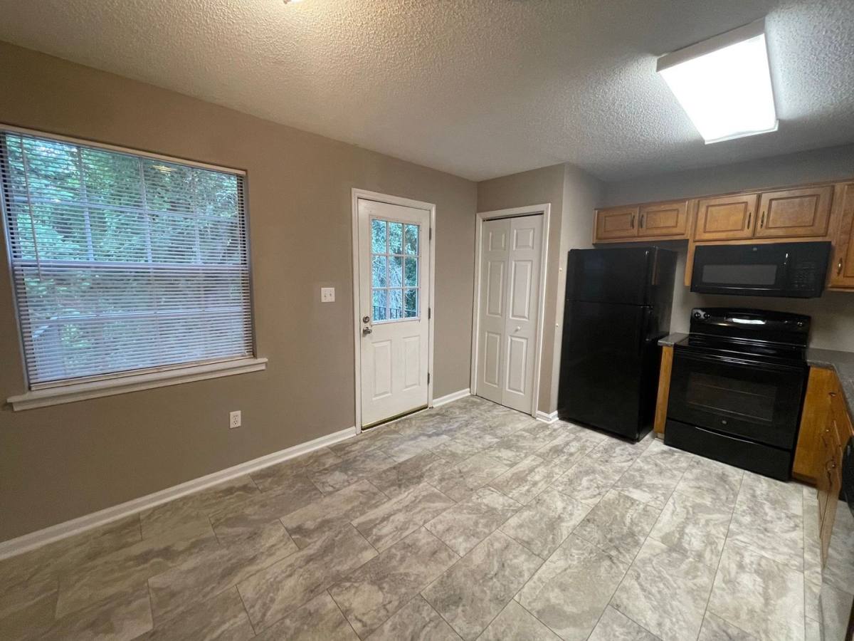Townhouse for rent at 2165 S Milledge #F1, Athens, GA 30605