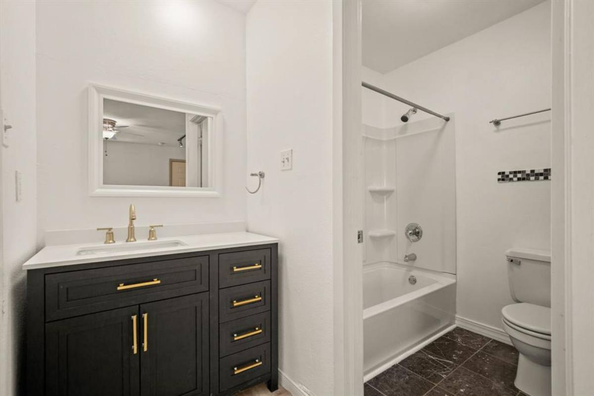 Apartment for rent at 210 W #38, Austin, TX 78751
