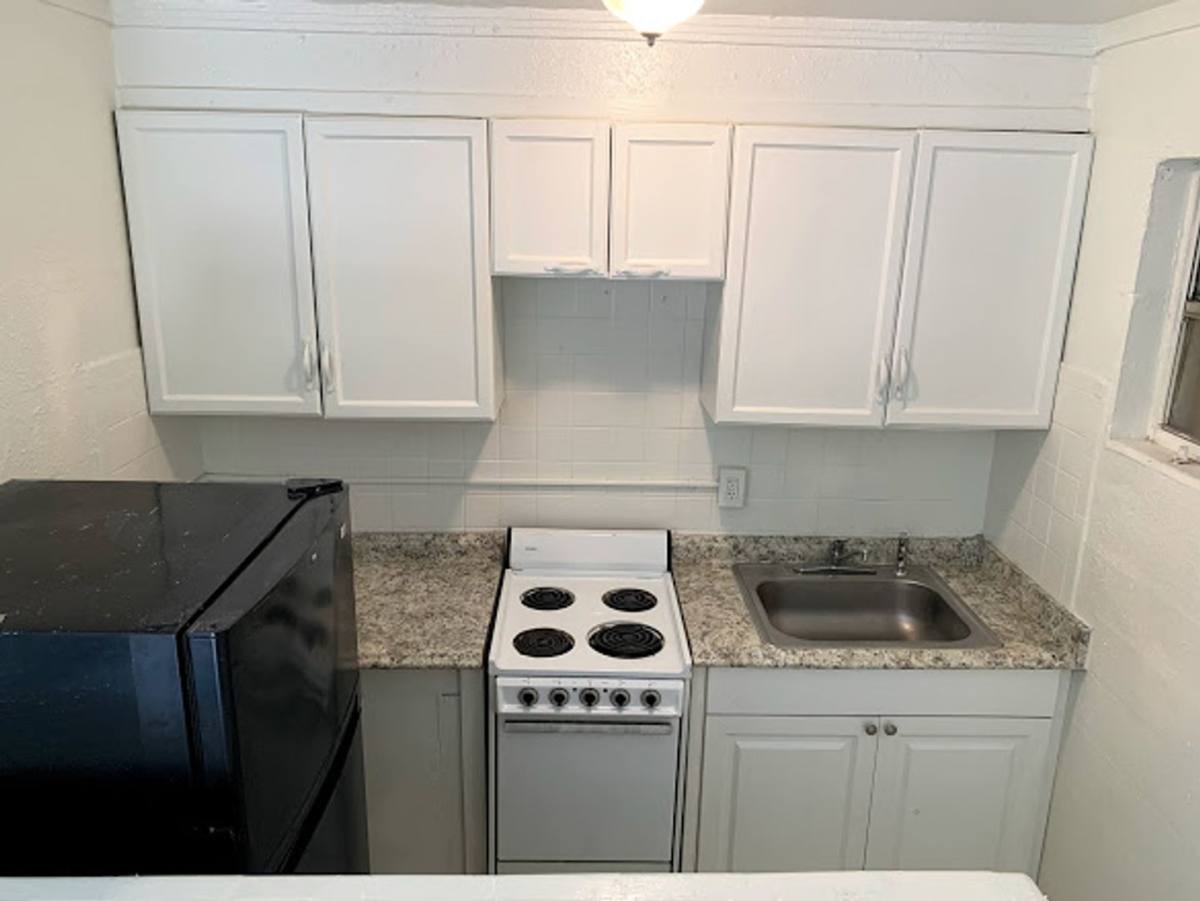 Apartment for rent at 422 Henry Butts Dr, Daytona Beach, FL 32114