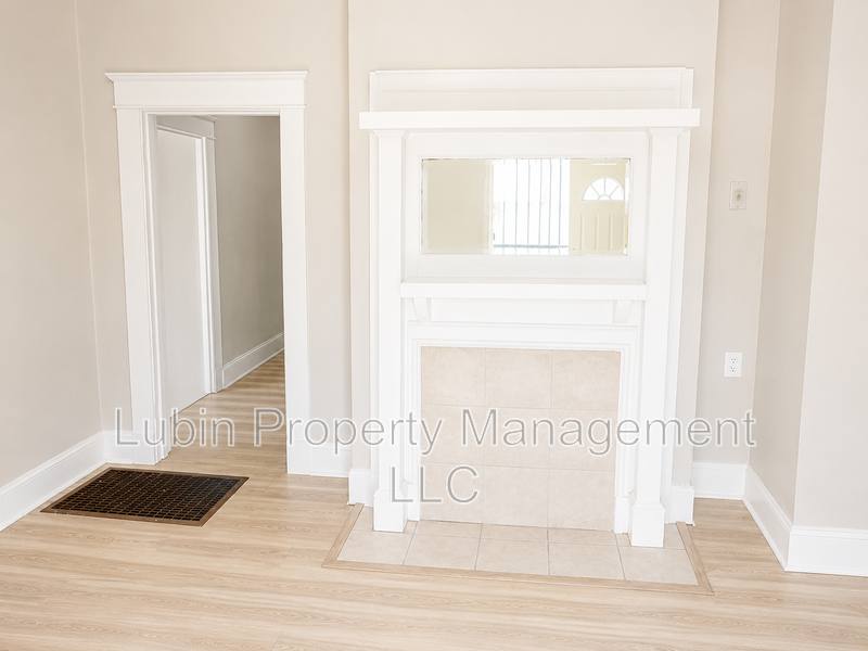 Apartment for rent at 1246 Snowden Ave #EAST, Memphis, TN 38107
