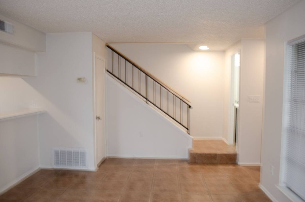 Apartment for rent at 1705 Coronado Hills Dr, Austin, TX 78752