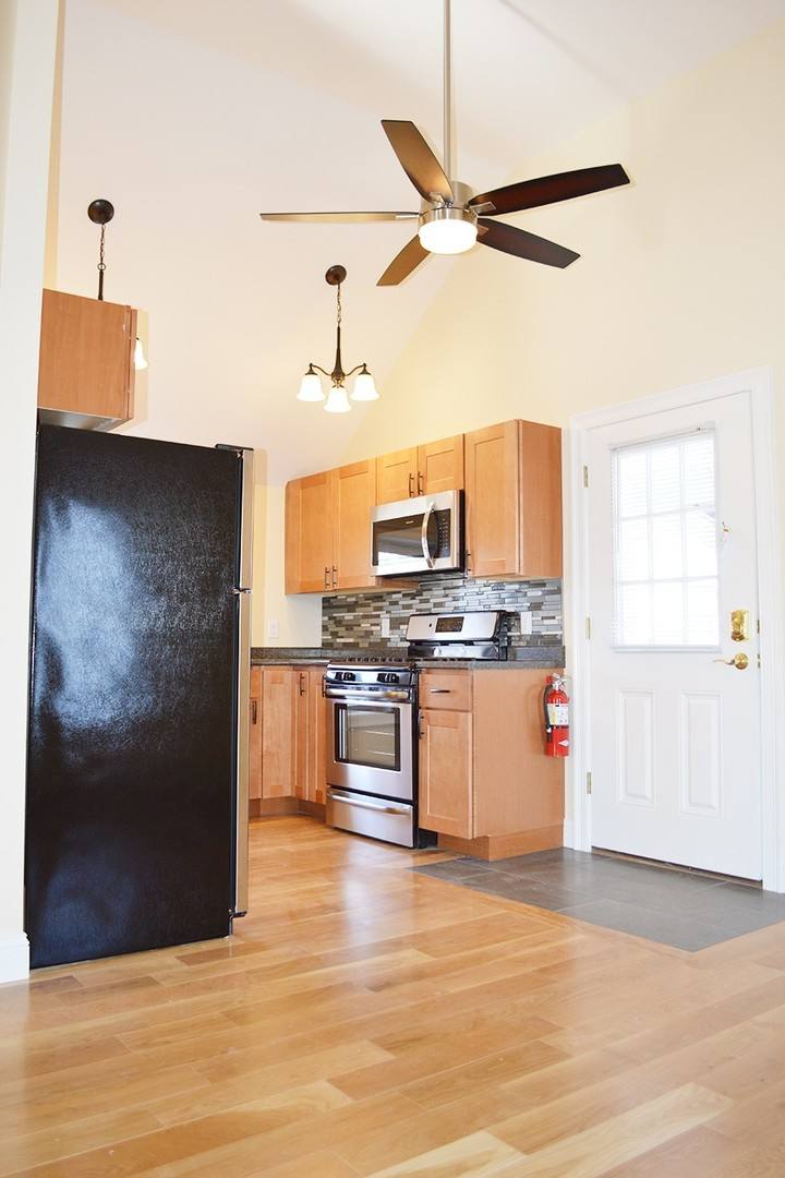 Apartment for rent at 220 N Ave, Burlington, VT 05401