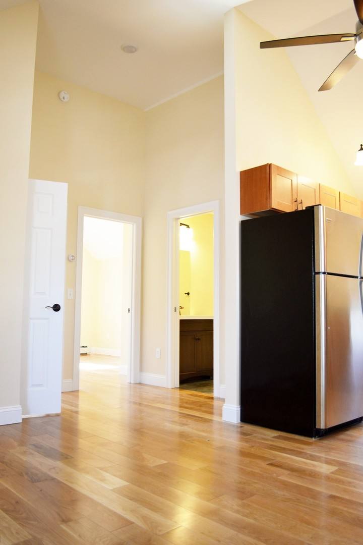 Apartment for rent at 220 N Ave, Burlington, VT 05401