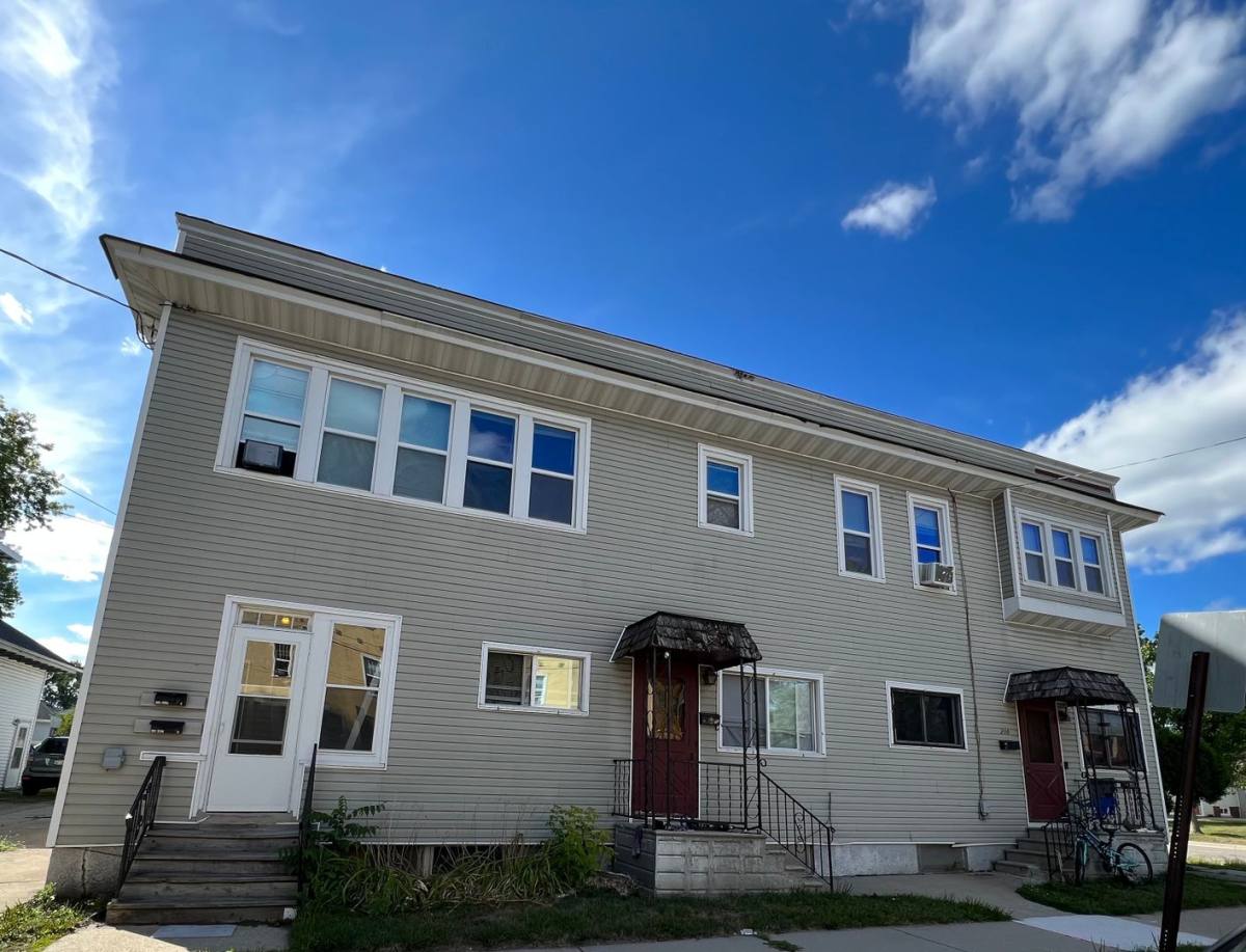 Apartment for rent at 200 Hazel St, Green Bay, WI 54303