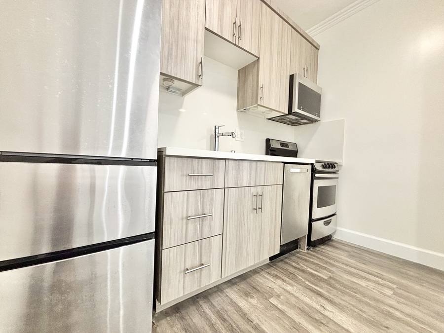 Apartment for rent at 1217 N Berendo St #3, Los Angeles, CA 90029