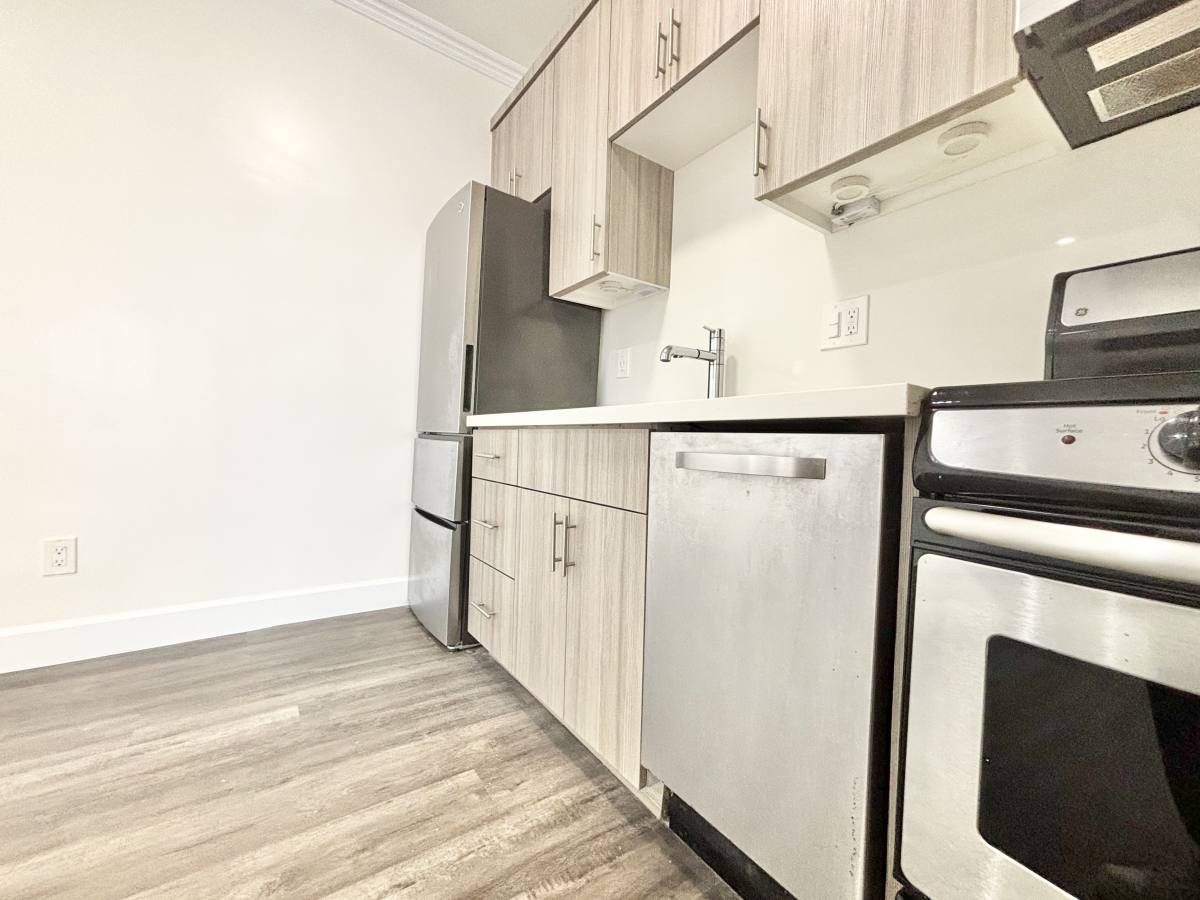 Apartment for rent at 1217 N Berendo St #3, Los Angeles, CA 90029
