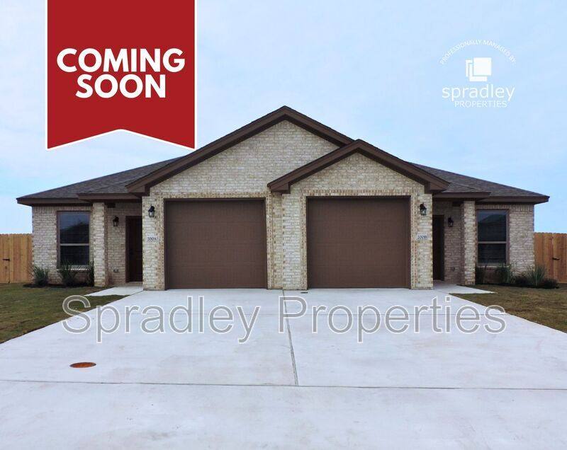 Townhouse for rent at 200B Sparrow Cove, Troy, TX 76579