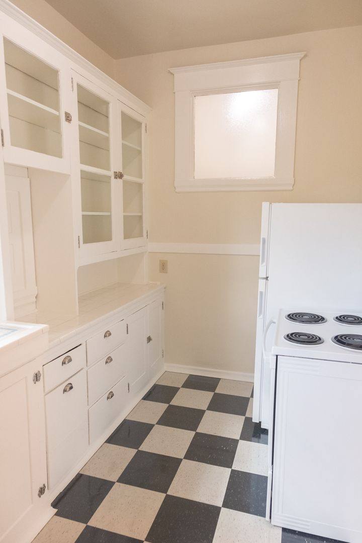 Apartment for rent at 526 NW 21st Ave, Portland, OR 97209