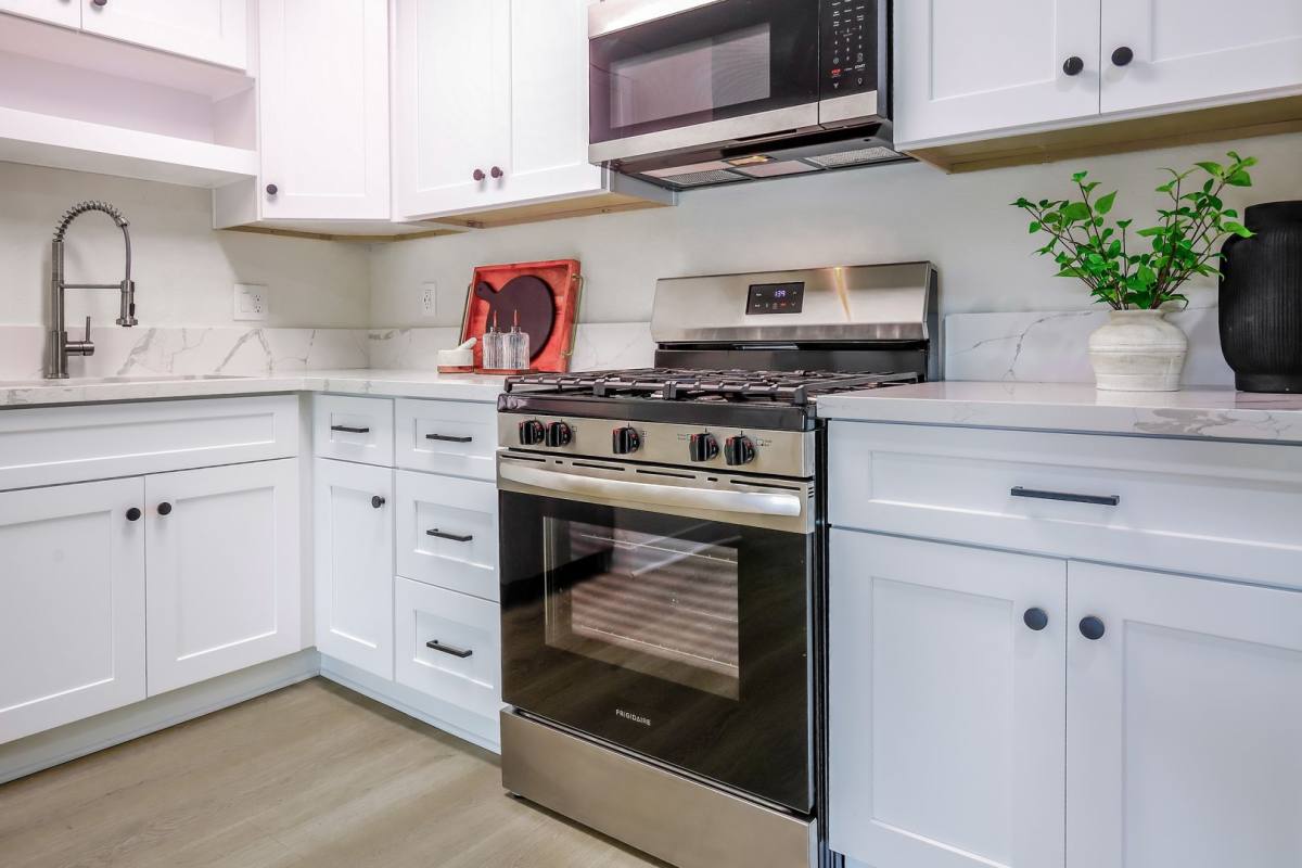 Apartment for rent at 2611 W Baylor Circle, Anaheim, CA 92801